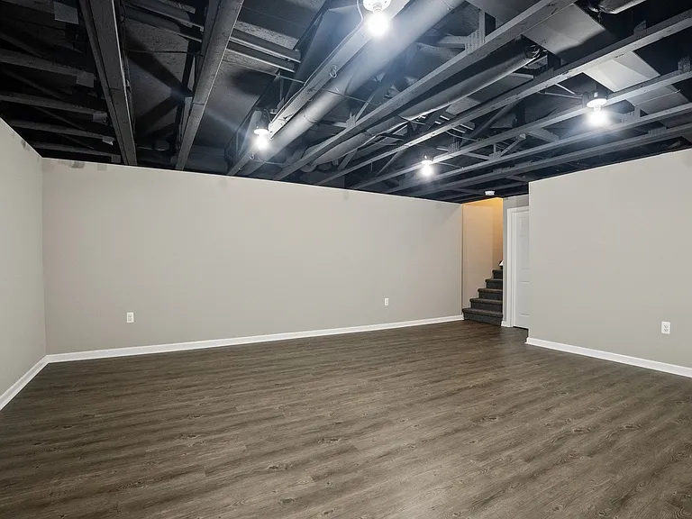 Baldwin Square Townhomes — Photo 20