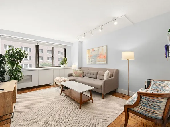 16 W 16th St APT 2SS, Manhattan, NY 10011