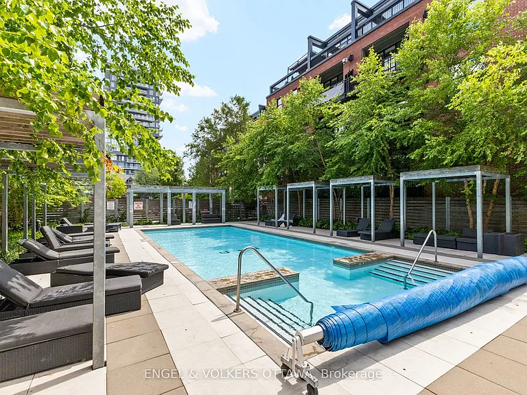 340 McLeod St #935 — Photo 30