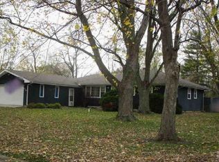 7718 Dakota St, Merrillville, IN 46410