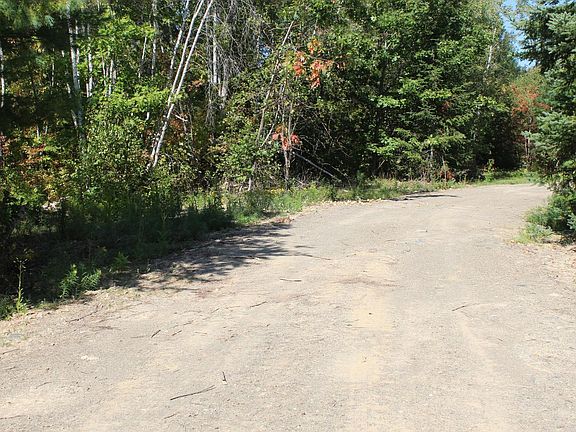 3rd image of 416 Woodbridge Corner Road