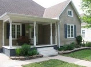 707 Briggs Ave, Hastings, NE 68901