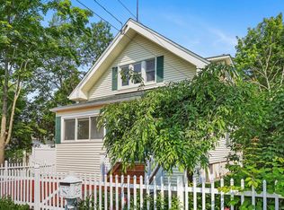 366 Suburban Ave, Fairfield, CT 06825