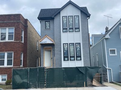 4109 N Francisco Ave, Chicago, IL, 60618