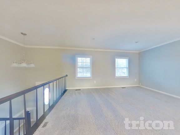 3rd image of 4016 Oakley Dr