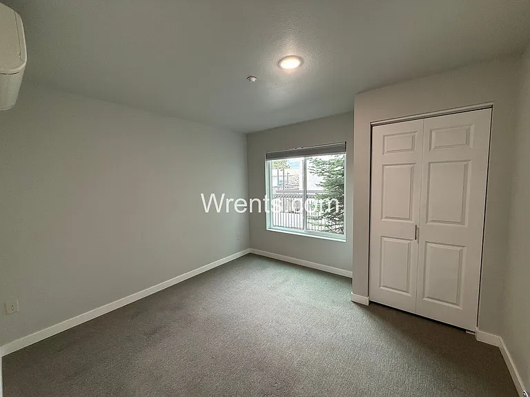 100 3rd St #11 — Photo 5
