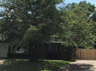 1001 Stableway Ln, Bedford, TX 76022