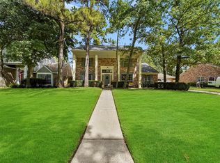 2706 Woodsboro Dr, Spring, TX 77388
