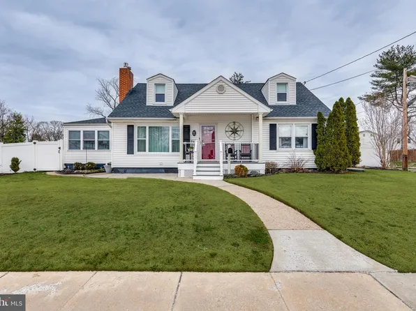 91 Wilbur Henry Dr, Florence, NJ 08518