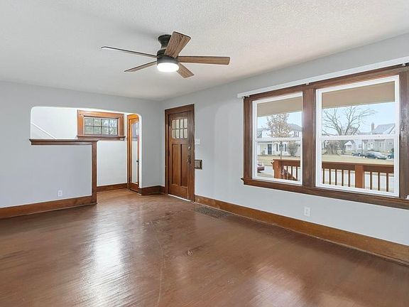 5th image of 4405 Marquette Dr
