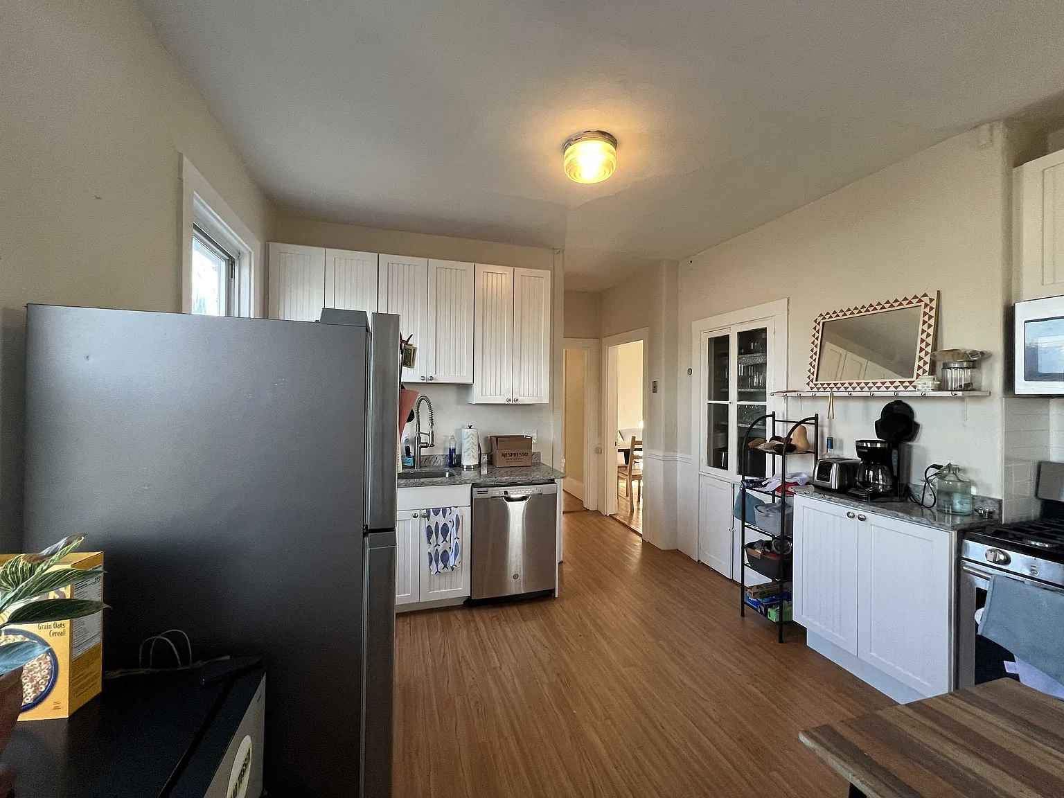 4 bed, 1.5 bath, $4,400 — Photo 4
