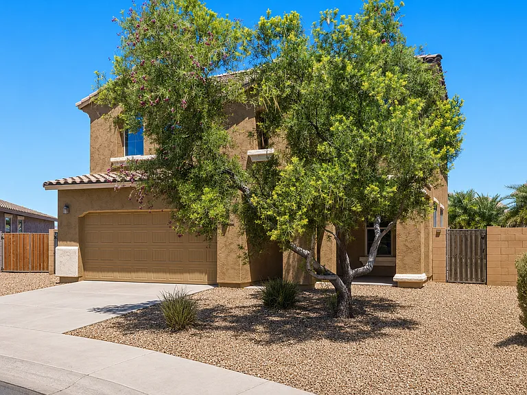 41396 W Rio Bravo Dr — Photo 3
