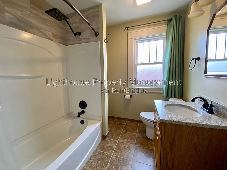 137 Wabash Ave N — Photo 15