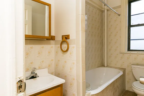 Rented by Nooklyn NYC LLC | media 3