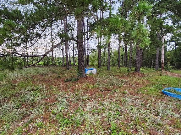 4th image of 1078 Sullivan Dr