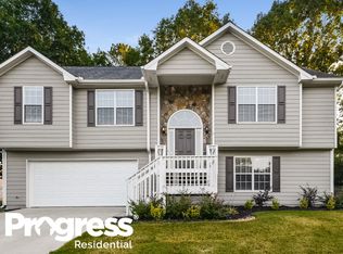 1345 Summer Lake Ter, Loganville, GA 30052