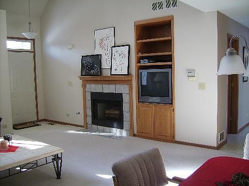 3rd image of 1 Dogwood Ct