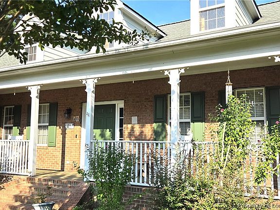 5th image of 6104 Castlebrooke Ln