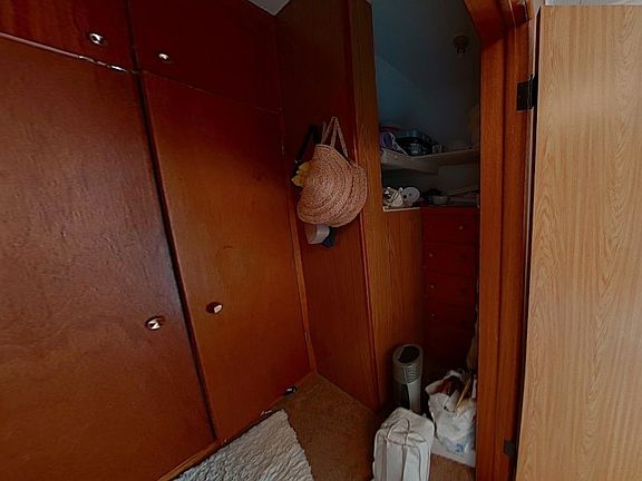 5th image of 206 E Bloomington St APT 4