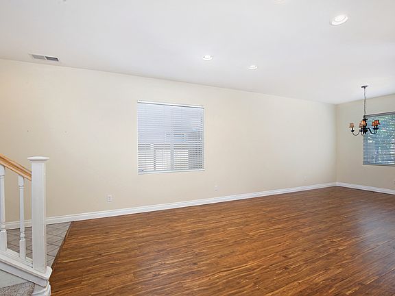 4th image of 1236 Avenida Amistad