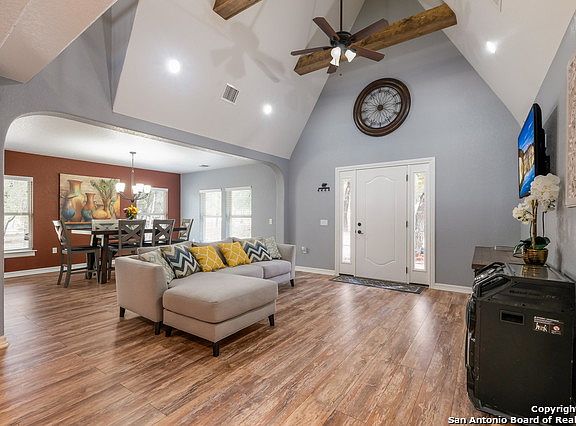 3rd image of 22911 Kendall Way