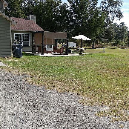 3rd image of 5540 Santa Claus Ln