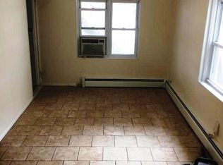 819 Swinton Ave #1, Bronx, NY 10465