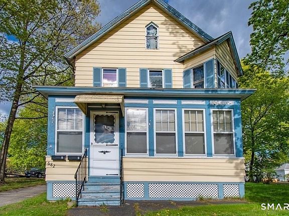 2nd image of 682 Main Street