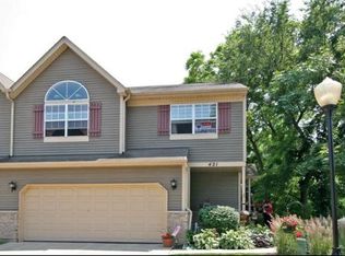 421 Dunridge Ct #421, East Dundee, IL 60118