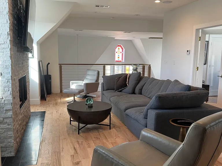 5726 Mercedes Ave — Photo 17