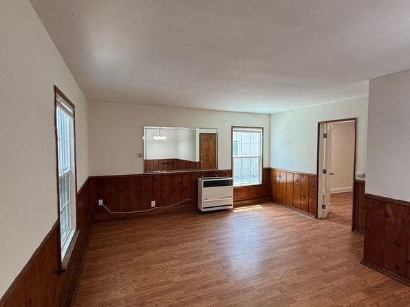 2636 E Wall St #1/2