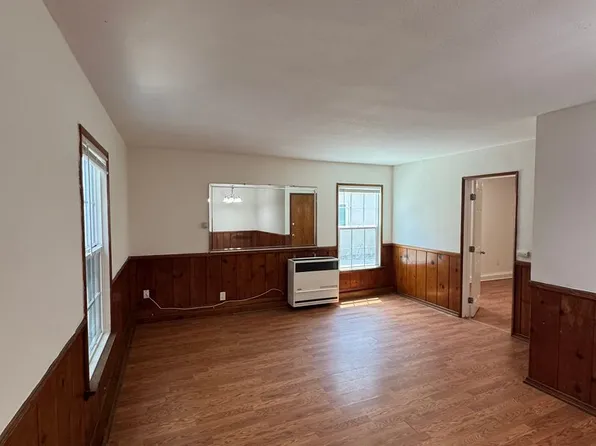 2636 E Wall St, 2636 E Wall St #1/2, Signal Hill, CA 90755
