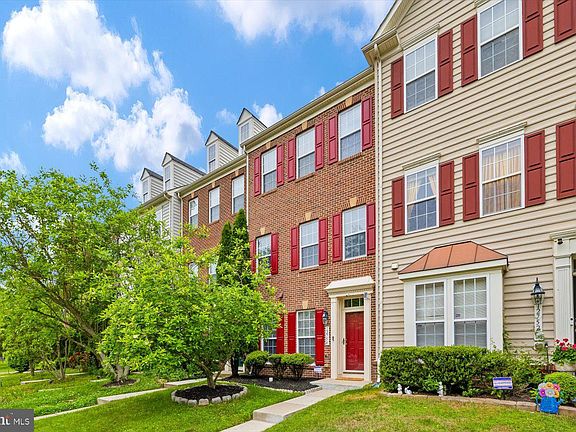 3rd image of 12754 Stone Lined Cir