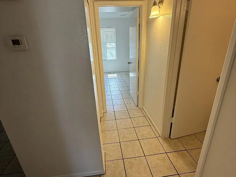 61 W Inglewood St #3 — Photo 12