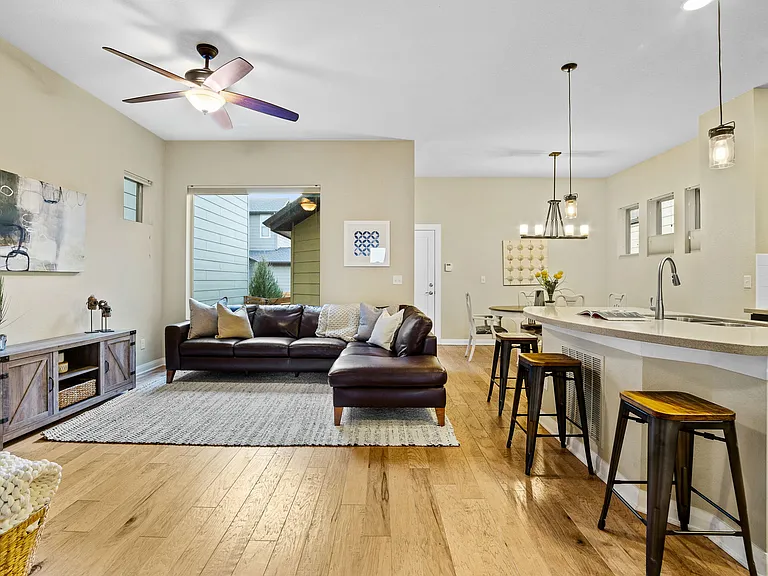 6779 Raritan Dr — Photo 19