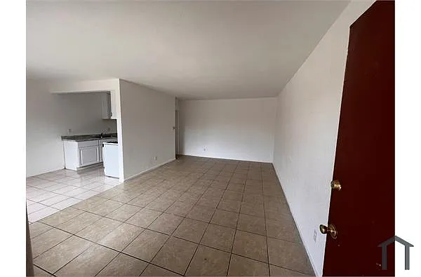 Building Photo - 505 Greenbrier Dr