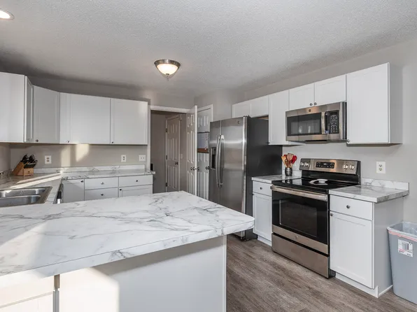 207 11th St NW, Beulah, ND 58523