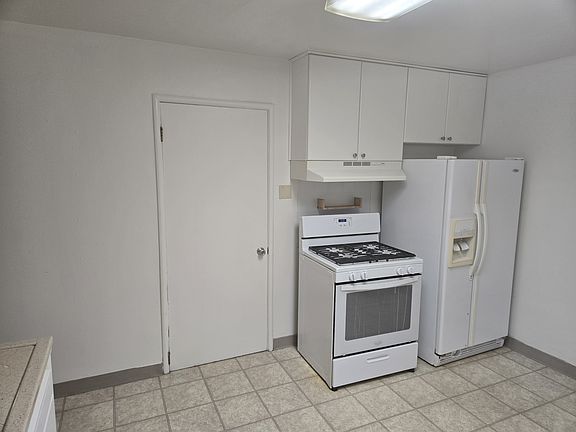 4th image of 670 Cypress Ave