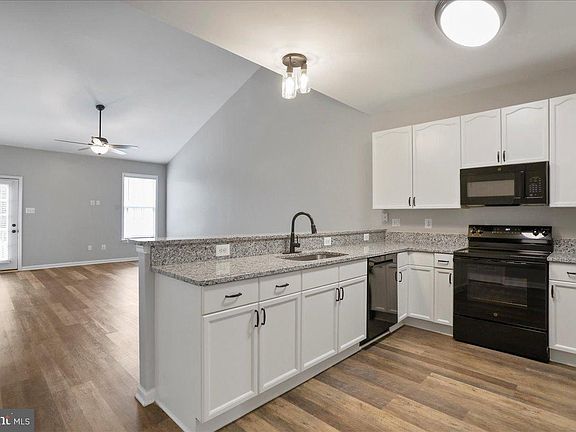 5th image of 14151 Shelby Cir
