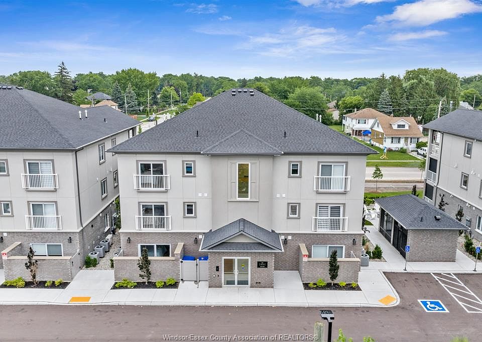 1st image of 215-B Lesperance Rd #215-202B