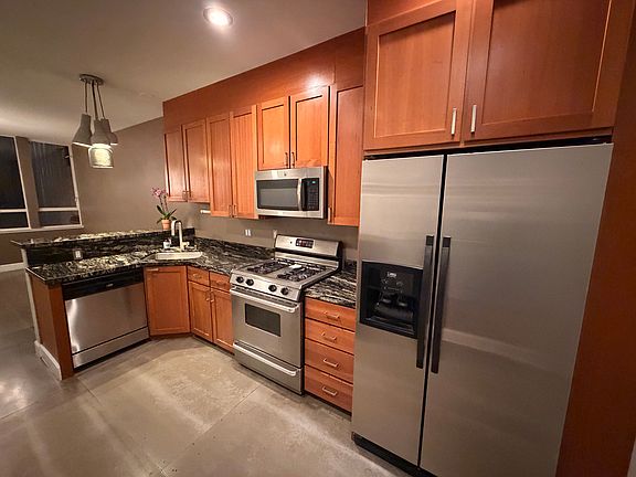 2nd image of 18 Norfolk St
