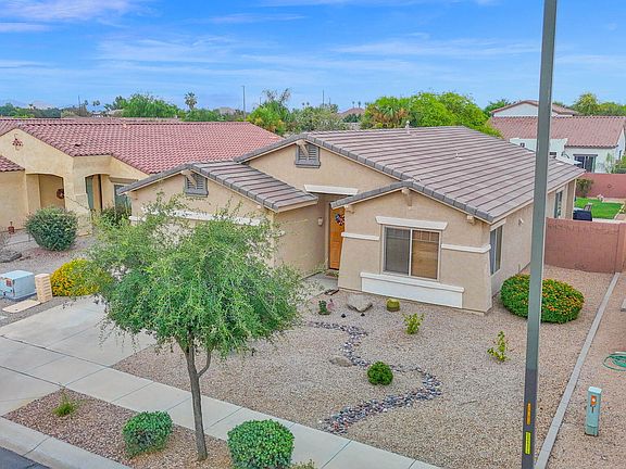 2nd image of 897 E INDIAN WELLS Place
