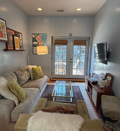 4th image of 1448 N Wood St APT 2R
