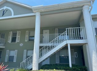 251 Quail Forest Blvd APT 202, Naples, FL 34105