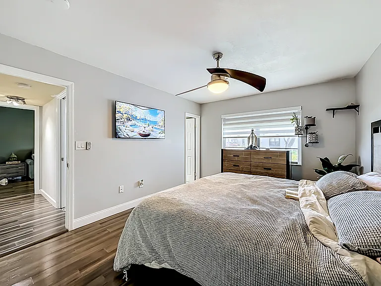 18296 Mediterranean Blvd #404 — Photo 20