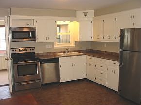 2nd image of 13 Pine St