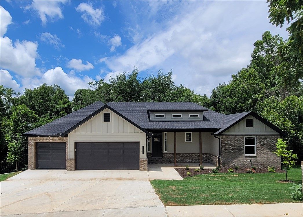 2141 Hopkins St, Pea Ridge, AR 72751 MLS 1237861 Zillow