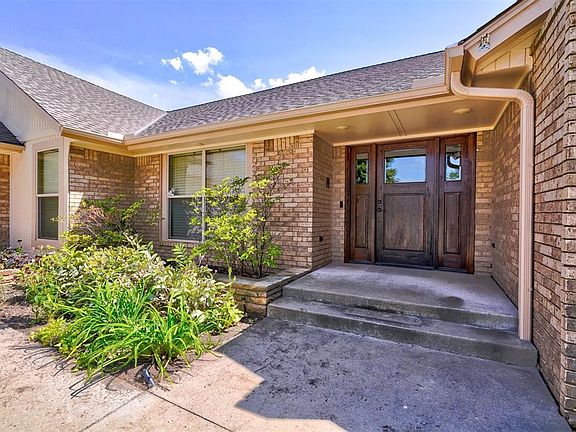 5th image of 10020 Gramercy Dr