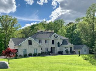 608 Windward Watch Ln, Saluda, VA 23149