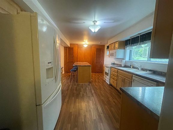 5th image of 5592 Sugar Grove Rd